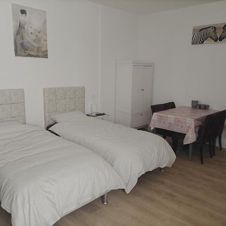 7 Minutes De L'Aeroport Cdg 5 Bed and Breakfast Thieux  Eksteriør billede